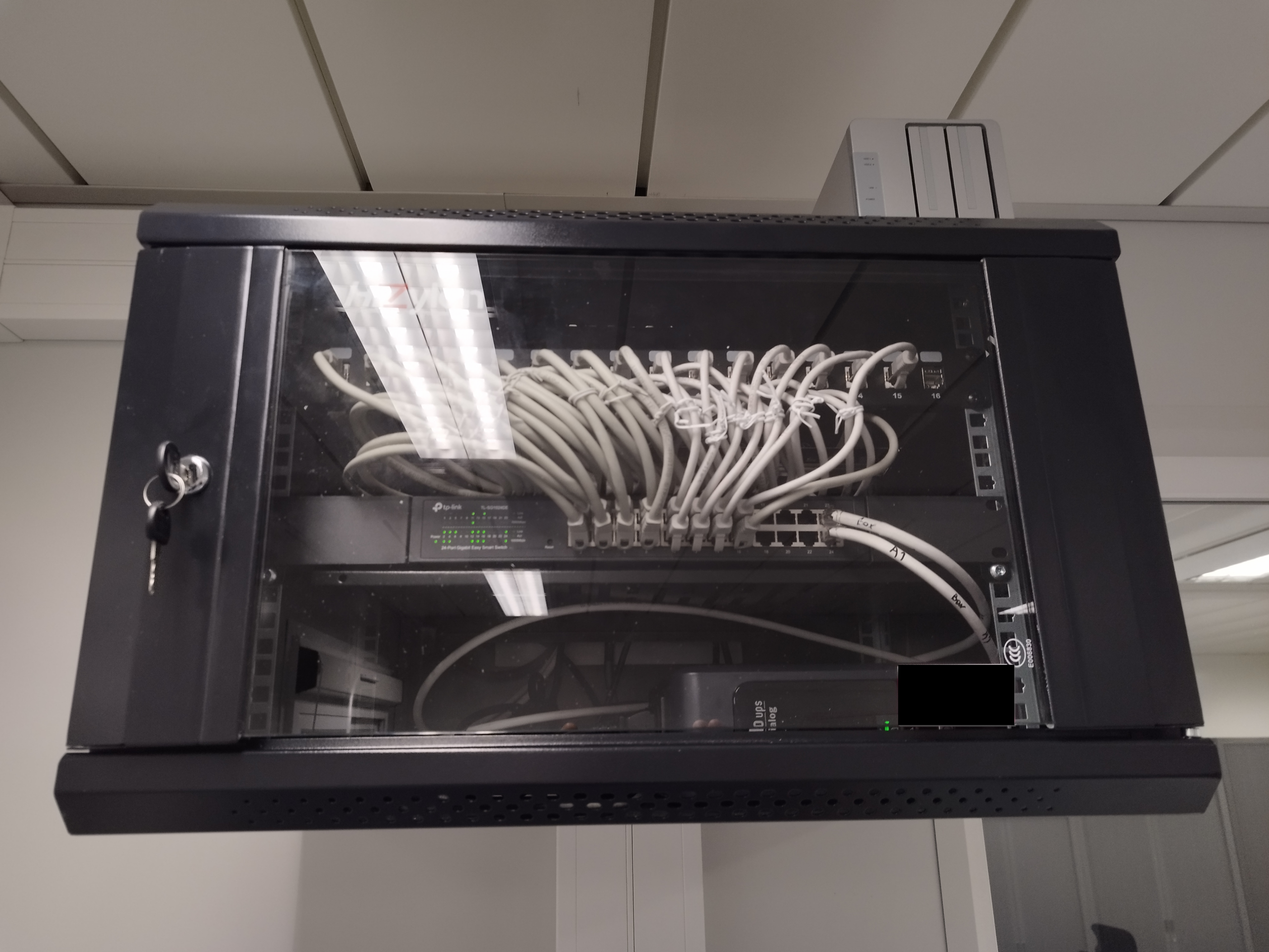 Audit et installation baie de brassage PME Sarthe - PcB Informatique